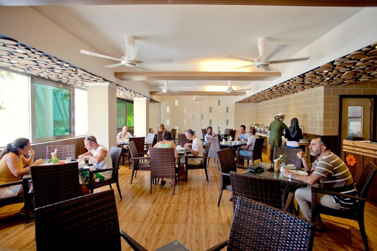 Kaani Beach Hotel At Maafushi Exterior photo